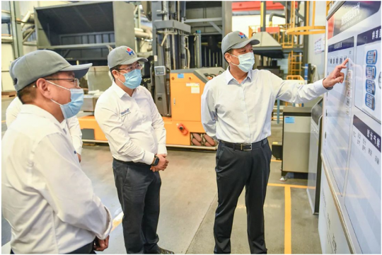 济宁能源召开制造业板块重点项目现场办公会