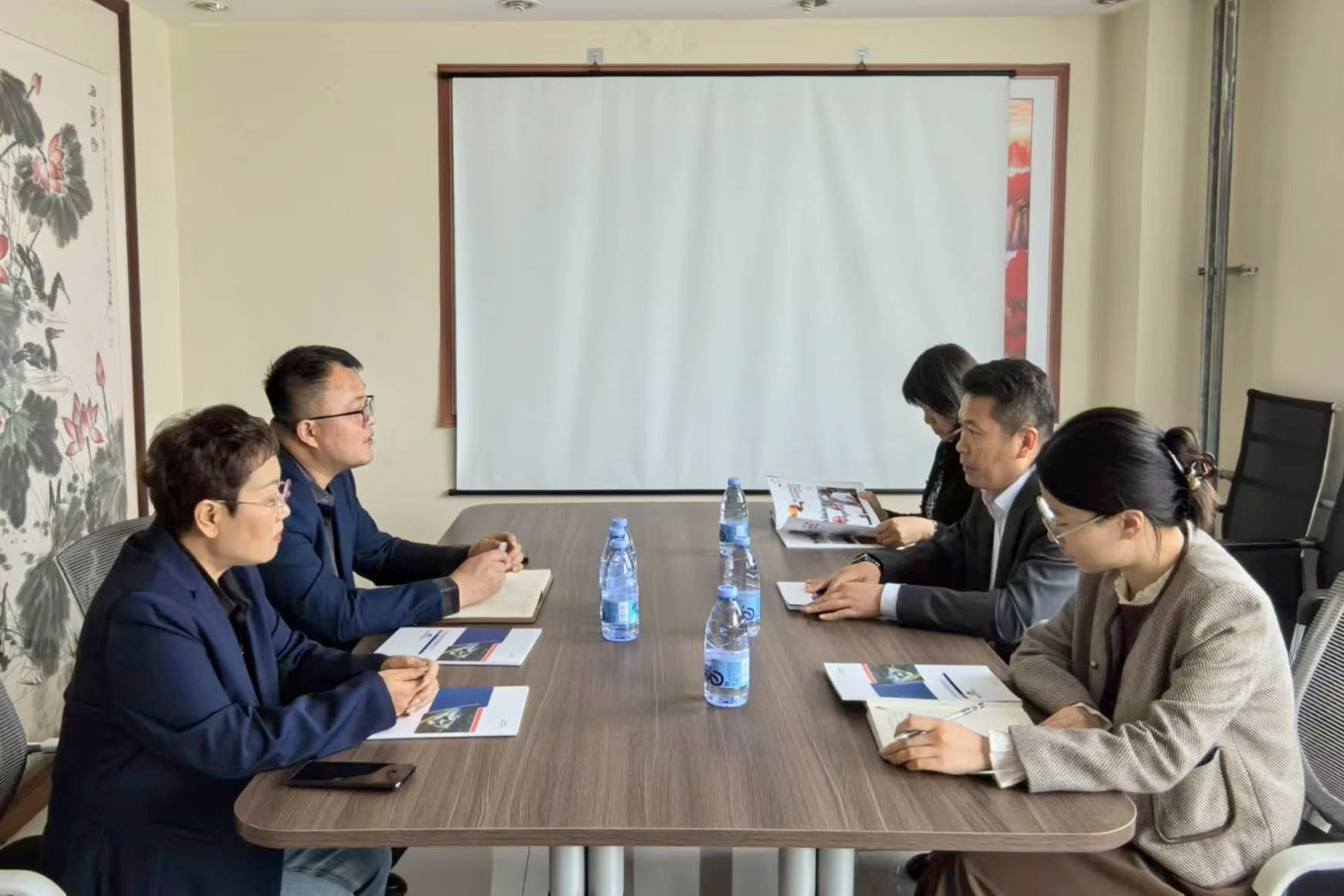 1712822826719921.jpg 81b60bcdfddbb6a567f0492c8f06fba_网站.jpg