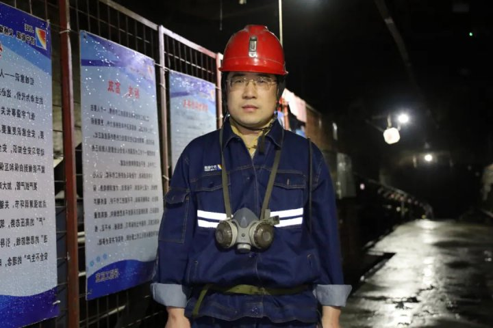 “奋进千亿中的基层优秀共产党员”先进事迹（1）