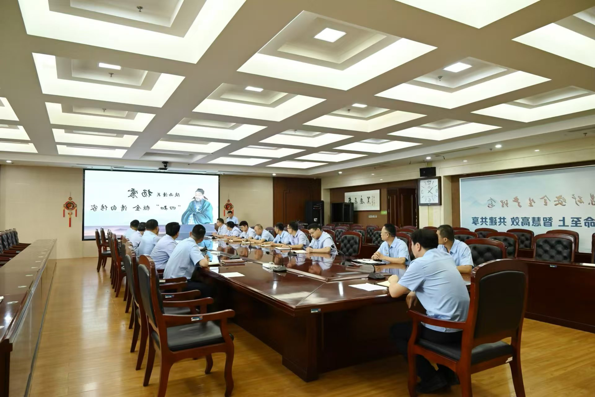 1724808314804048.jpg 005e6b2c8f1c7728ed12c01a5766912.jpg