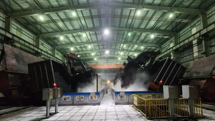 427节！梁山港单班敞车卸车再创新纪录