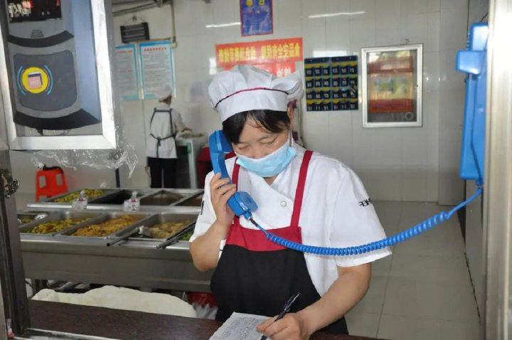 花园煤矿为一线职工开通“订餐专线”获点赞