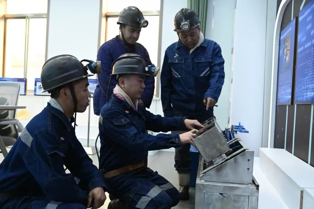 1735788757117683.jpg 2228dd1beb0f6999f57c10f434e3471.jpg