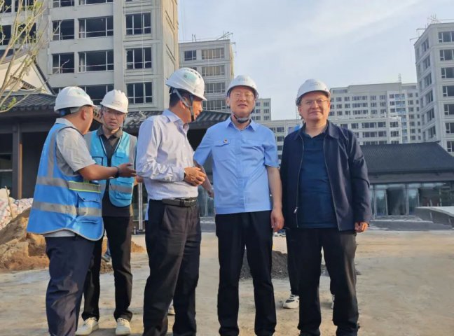 王崇景到圆中园置业调研督导工作