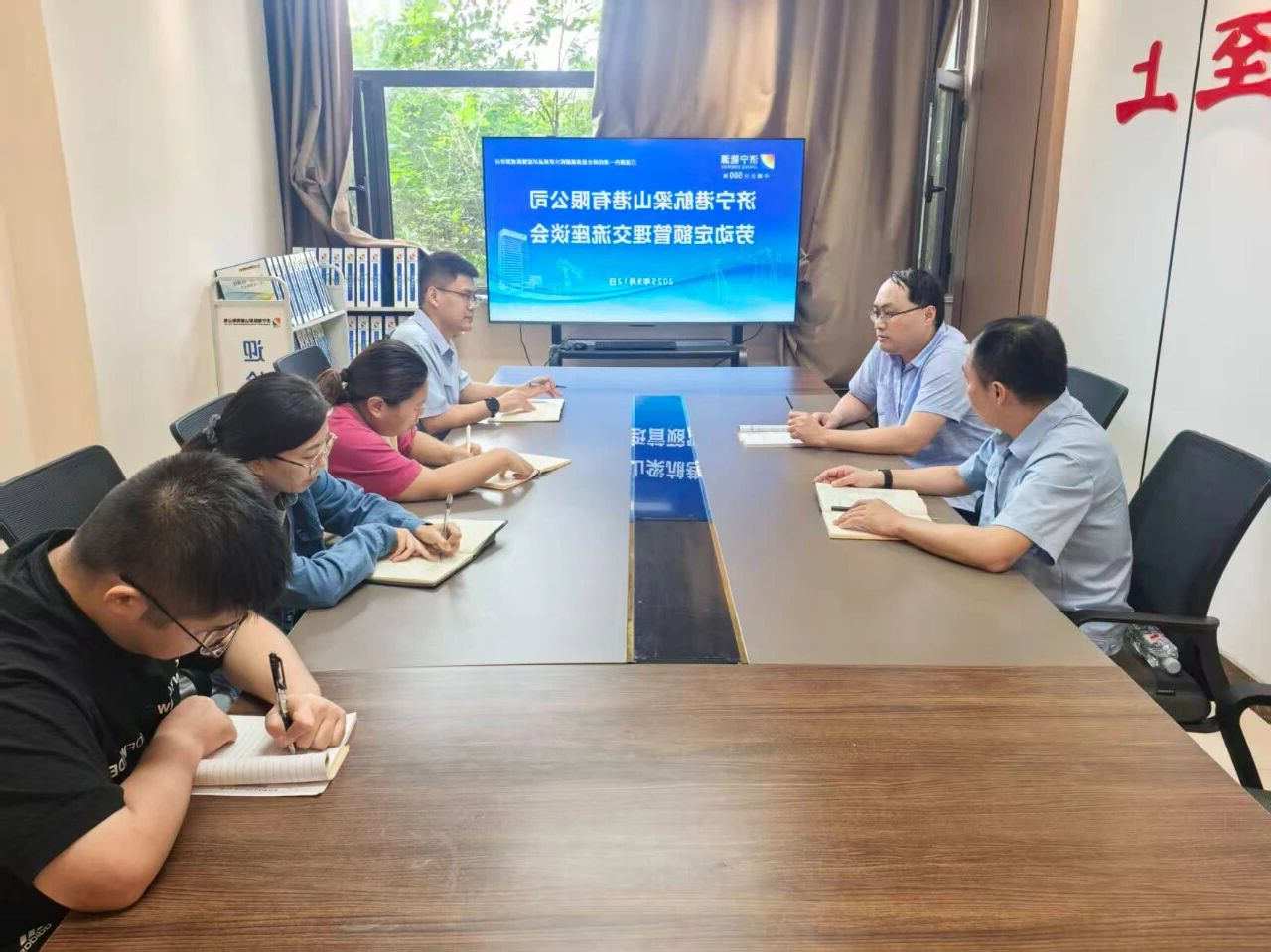 1758520354458030.jpg d8dad9b554ad5b717cb89bc9883ba2b4.jpg